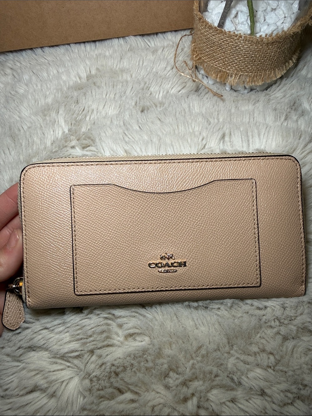 ✨ Coach Crossgrain Leather Accordion Zip Wallet✨ - Picture 2 of 14